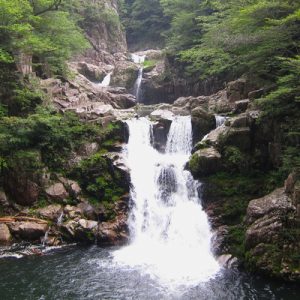 Sandankyo Valley Private Walking Tour (from Hiroshima)