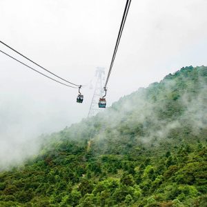 ngong ping 360 cable car mountain view