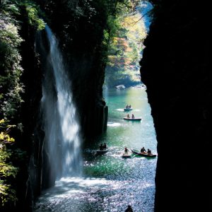 Takachiho Gorge boating