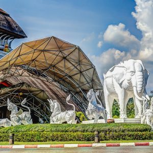 Chiang Mai, Doi Suthep, Bhubing Palace and Night Safari Combo Tour