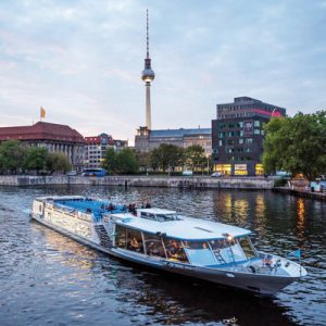 spree river cruise berlin