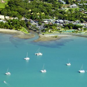 Airlie Beach Attractions Full Day Cruise from Hamilton Island