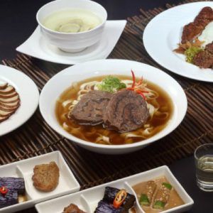 Tien Hsia San Jyue Noodle Cuisine at Zhongxiao Fuxing Station
