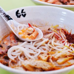 Famous Sungei Road Trishaw Laksa in Chinatown