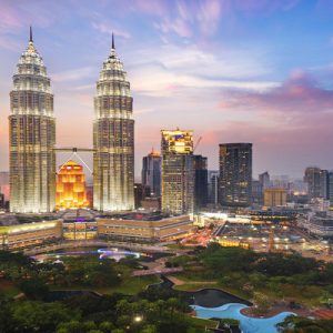 kuala lumpur full day tour petronas twin towers batu caves