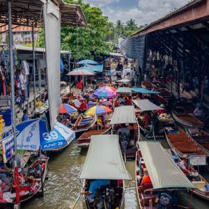 Damnoen Saduak Floating Market